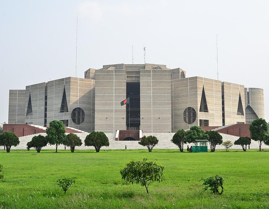 Louis Kahn və Təzadlar